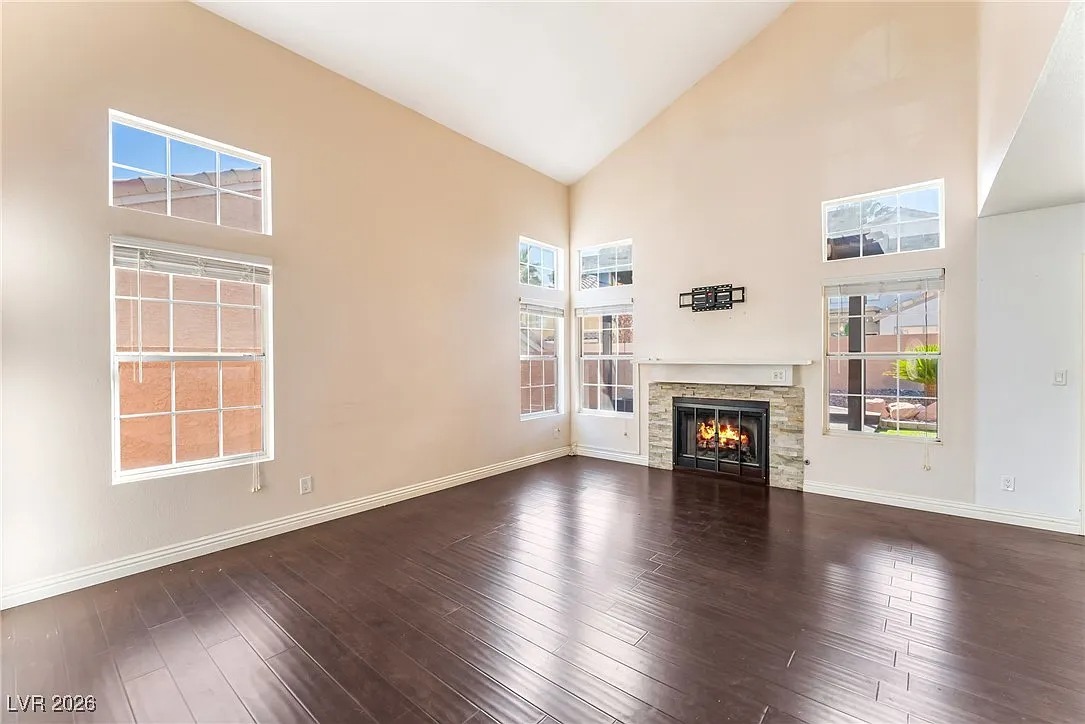Empty living room before virtual staging